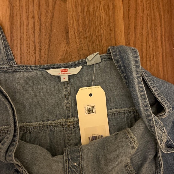 Levi’s Denim Dress - Size M NWT - Picture 3 of 3